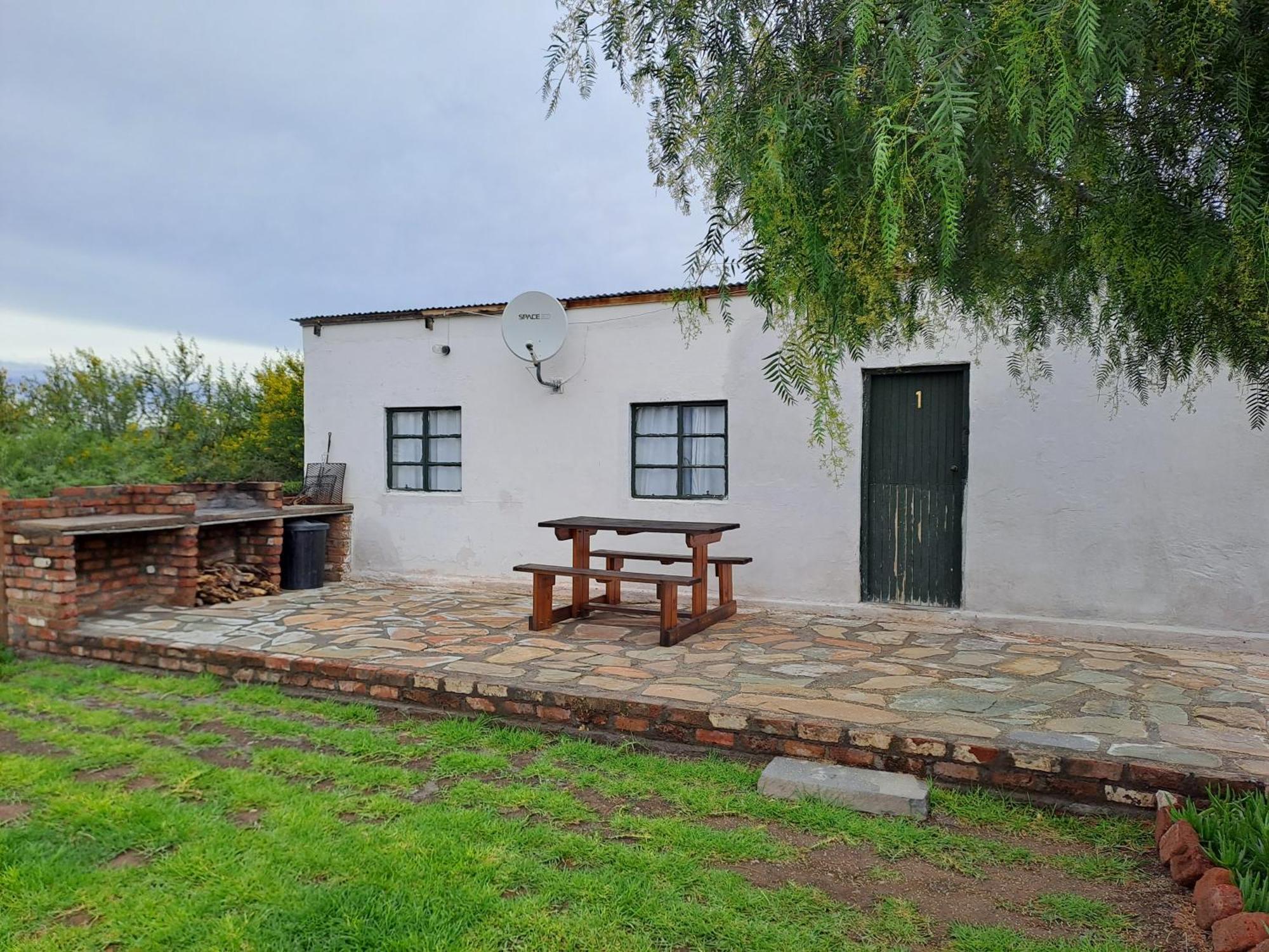 De Hoop Guest Farm Apartamento Beaufort West Exterior foto